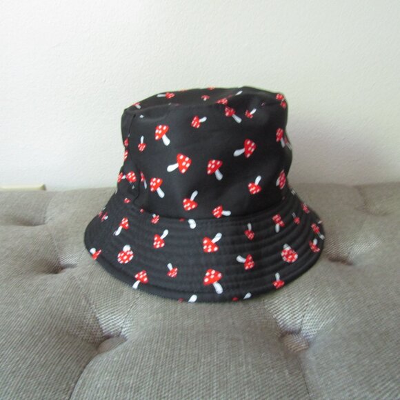 Mushroom Reversible Bucket Hat - Picture 5 of 8